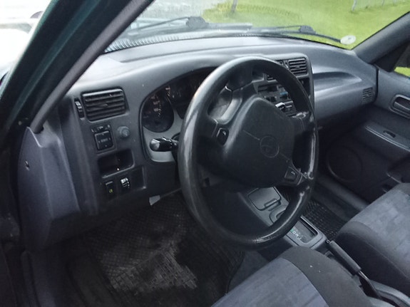 Toyota RAV4 13 of 19