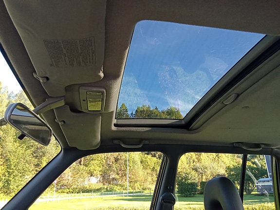 Toyota RAV4 17 of 19
