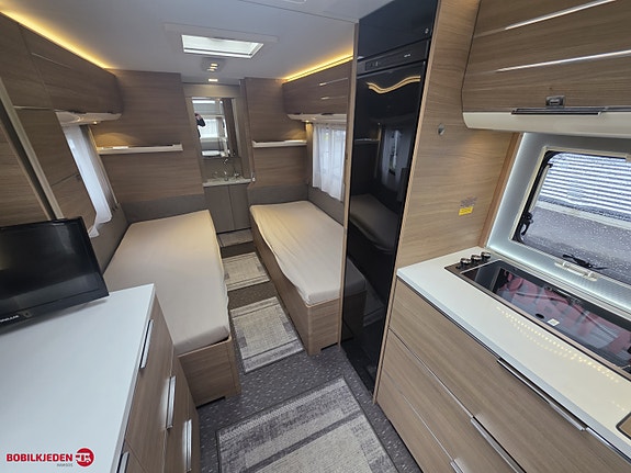 Adria ADORA 572 UT // Hydraulsike støtte ben, elektriske labber 9 of 24