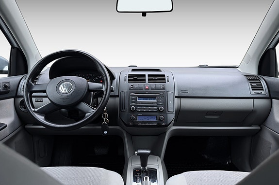 Volkswagen Polo 8 of 14