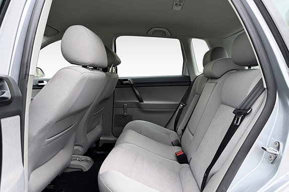 Volkswagen Polo 10 of 14