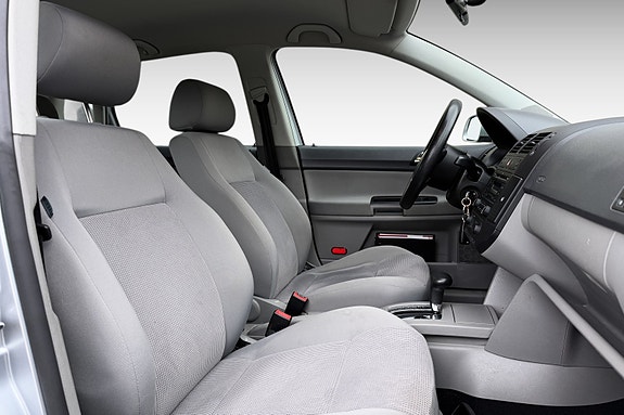 Volkswagen Polo 11 of 14