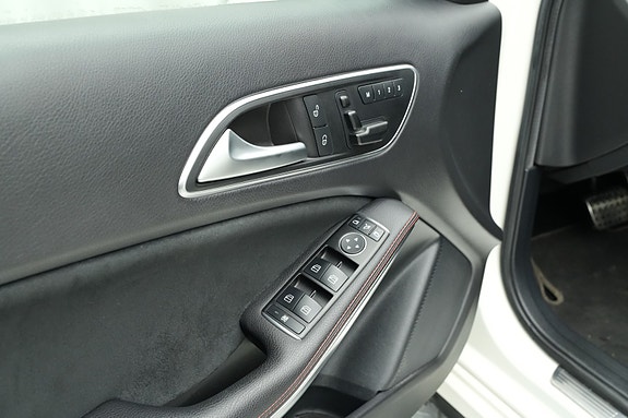 Mercedes-Benz A45 21 of 30