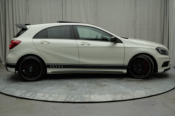 Mercedes-Benz A45 7 of 30