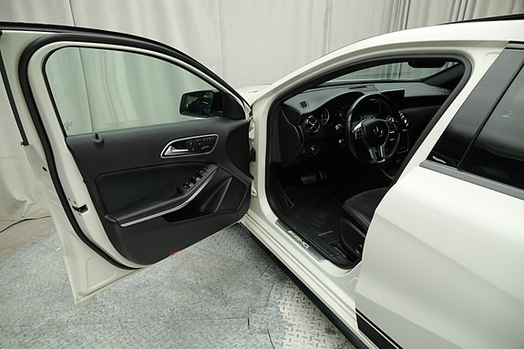 Mercedes-Benz A45 20 of 30