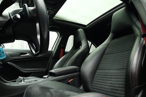 Mercedes-Benz A45 24 of 30
