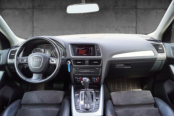 Audi Q5 12 of 30