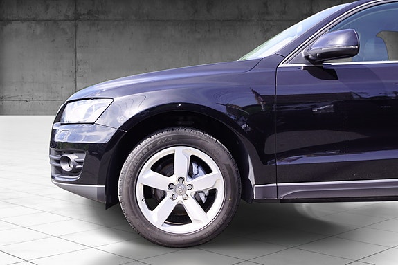 Audi Q5 4 of 30