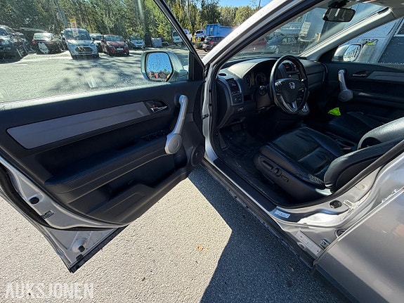 Honda CR-V 22 of 30
