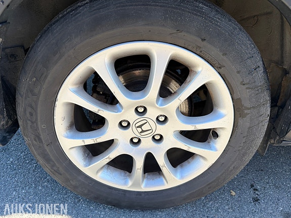 Honda CR-V 15 of 30