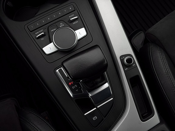 Audi A4 allroad 18 of 25