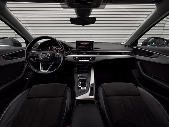 Audi A4 allroad 10 of 25