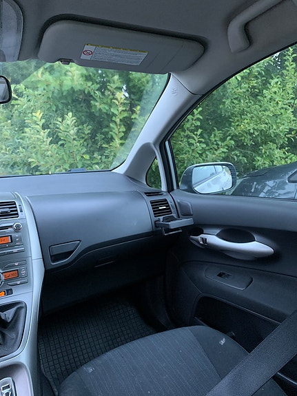 Toyota Auris 4 of 19