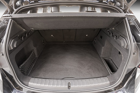 BMW iX1 30 of 30