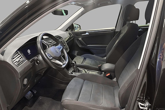 Volkswagen Tiguan 8 of 30
