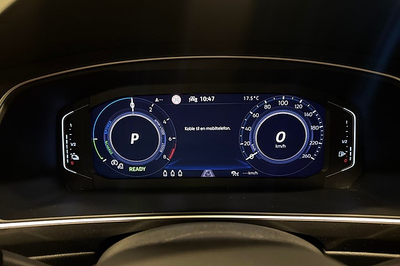 Volkswagen Tiguan 11 of 30