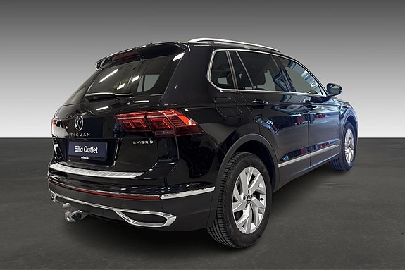 Volkswagen Tiguan 5 of 30
