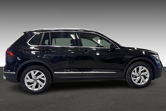 Volkswagen Tiguan 6 of 30