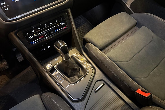 Volkswagen Tiguan 13 of 30