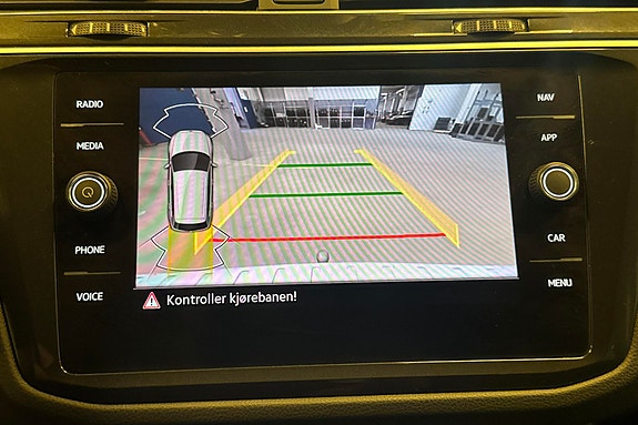 Volkswagen Tiguan 25 of 30