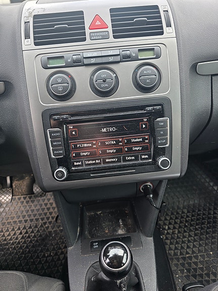 Volkswagen Touran 17 of 17