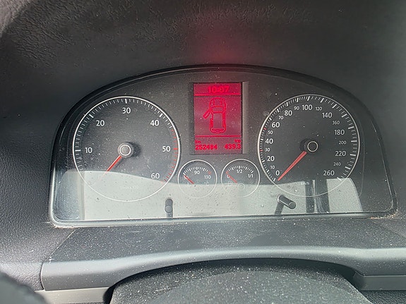 Volkswagen Touran 16 of 17