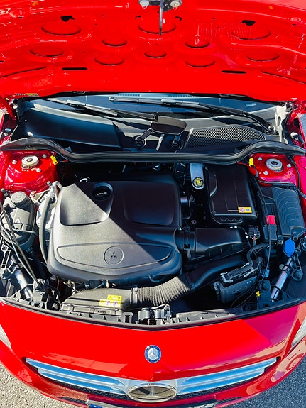 Mercedes-Benz A180 9 of 30