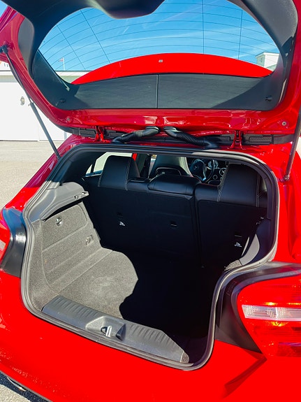 Mercedes-Benz A180 4 of 30