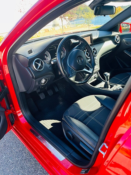 Mercedes-Benz A180 18 of 30