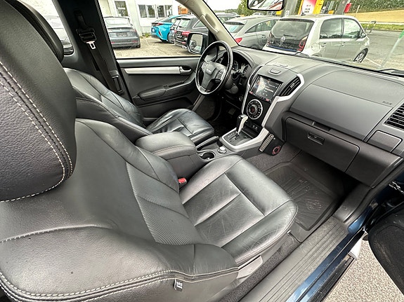 Isuzu D-max 6 of 24