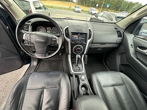 Isuzu D-max 7 of 24