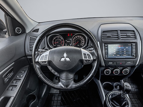 Mitsubishi ASX 12 of 24