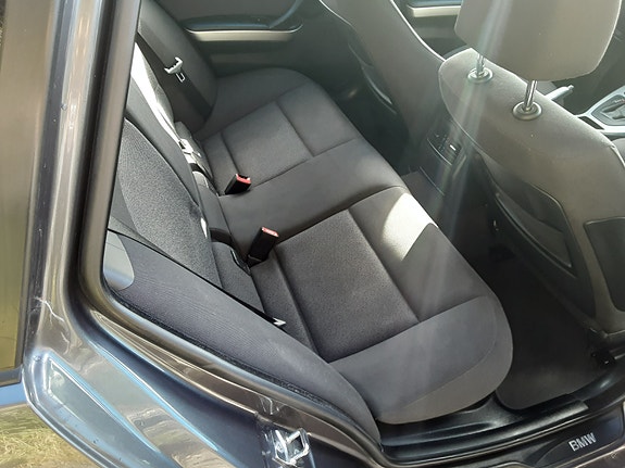 BMW 318i 7 of 10