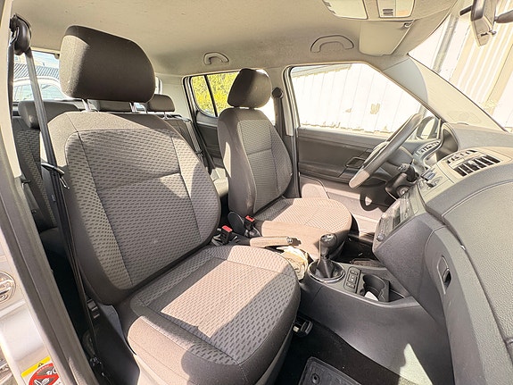 Skoda Fabia 5 of 9