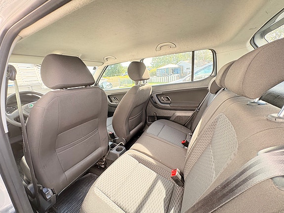 Skoda Fabia 9 of 9