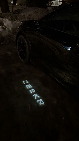Zeekr X 6 of 6