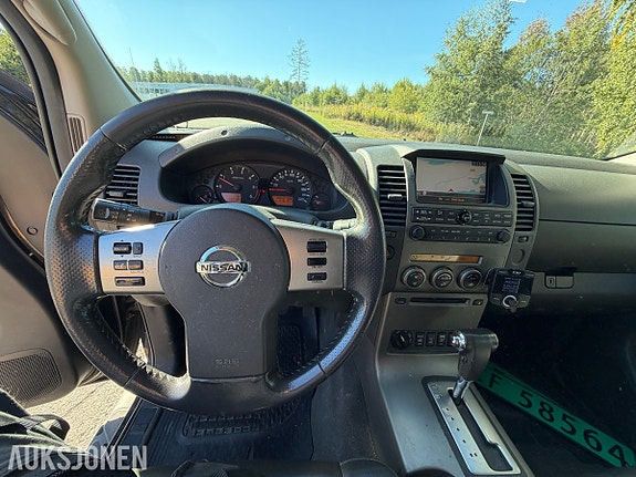 Nissan Navara 29 of 30
