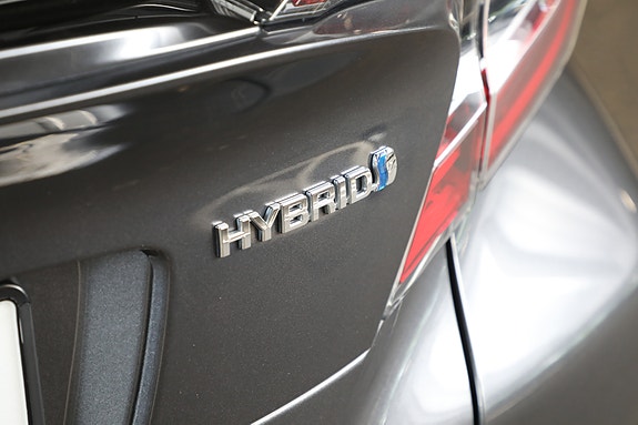 Toyota C-HR 13 of 27