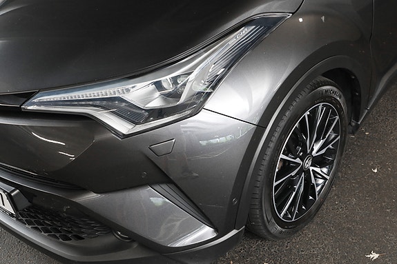Toyota C-HR 9 of 27