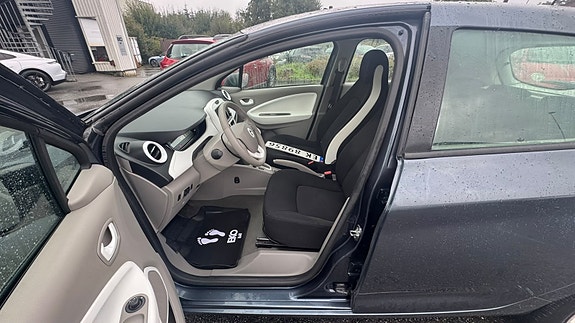 Renault Zoe 9 of 25