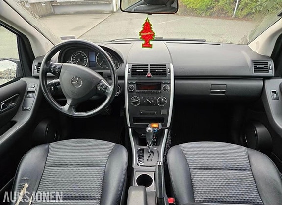 Mercedes-Benz A-Klasse 11 of 15