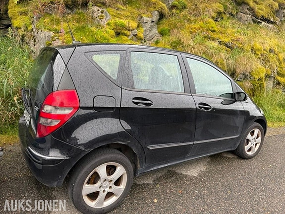 Mercedes-Benz A-Klasse 4 of 15
