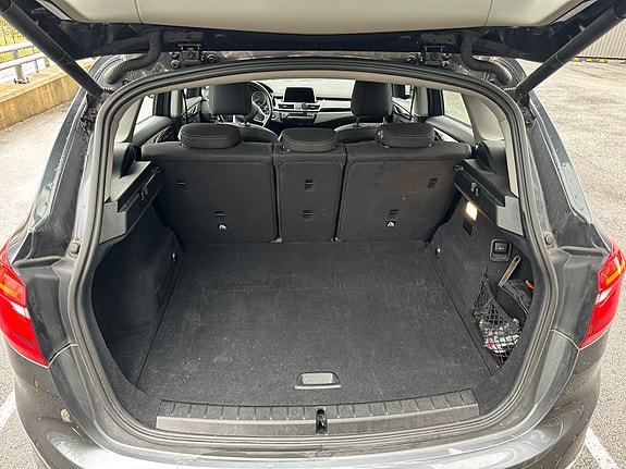BMW 225xe 7 of 9