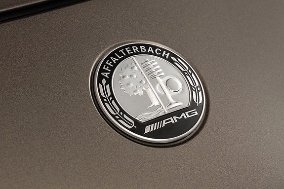 Mercedes-Benz SL63 15 of 30