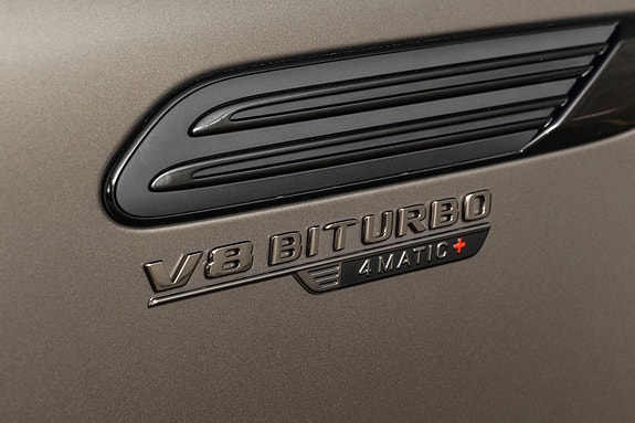 Mercedes-Benz SL63 25 of 30
