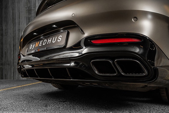 Mercedes-Benz SL63 4 of 30