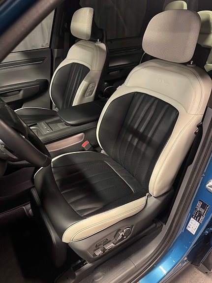 Kia EV9 17 of 30