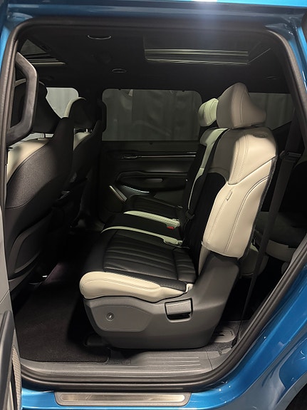 Kia EV9 27 of 30