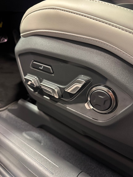 Kia EV9 18 of 30