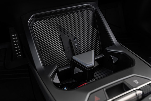BMW iX3 25 of 30